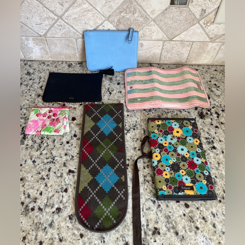 Wow! Bundle of 6 Bags. Tignanello, Thirty-One, Ipsy, Mally Beauty. All NWOT
